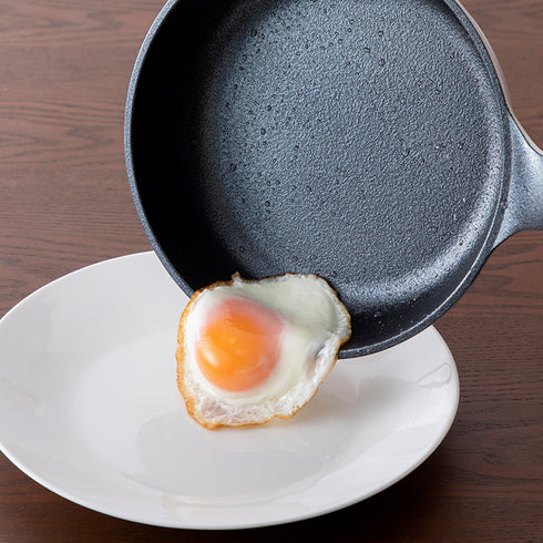 Ultra-light frying pan 28cm|GOODSNAPS Goodsnaps